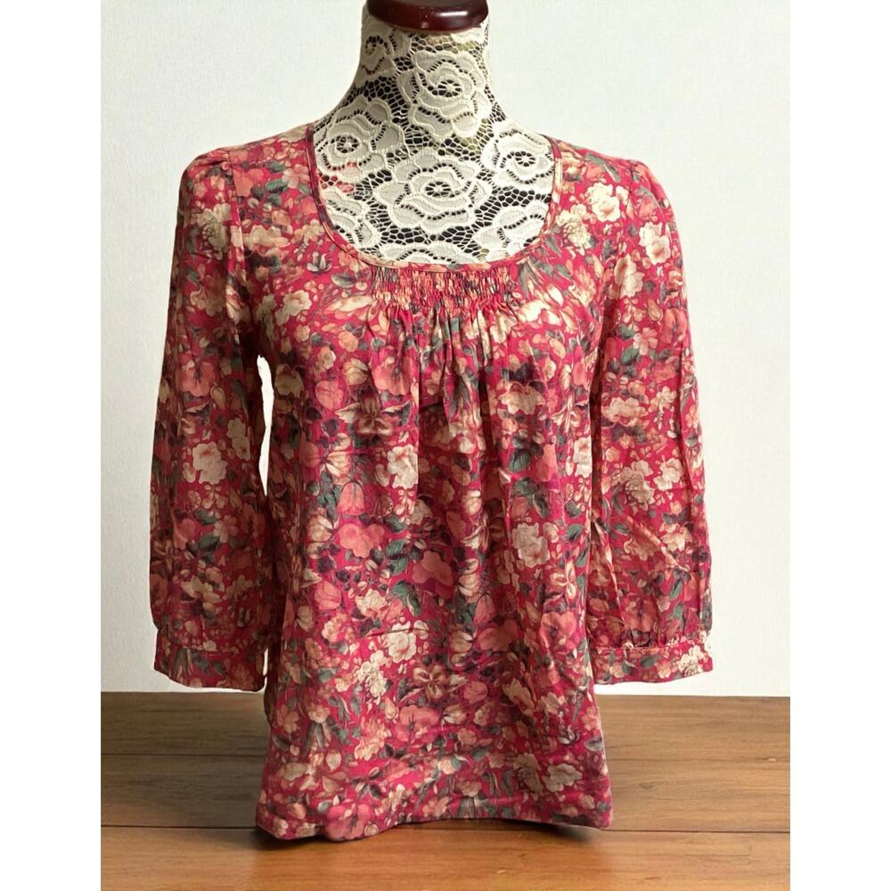 Peruvian Connection, Hibiscus "Vintage Rose" floralโ pattern Top size Small